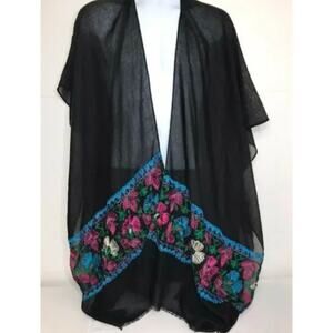 Gauzy oversized black wrap w/gorgeous floral embroidery trim, Woven Heart S/M
